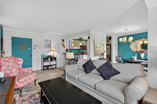 3315 58TH AVENUE S 315, St Petersburg, FL 33712