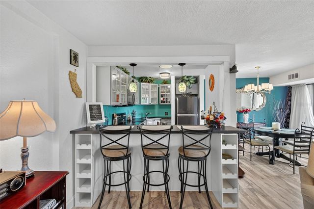 3315 58TH AVENUE S 315, St Petersburg, FL 33712