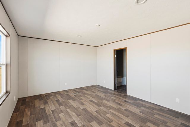 4 Meadowlake Lane, Los Lunas, NM 87031