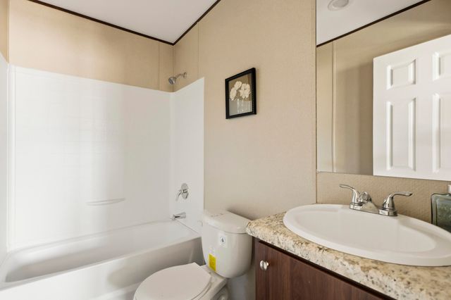 4 Meadowlake Lane, Los Lunas, NM 87031