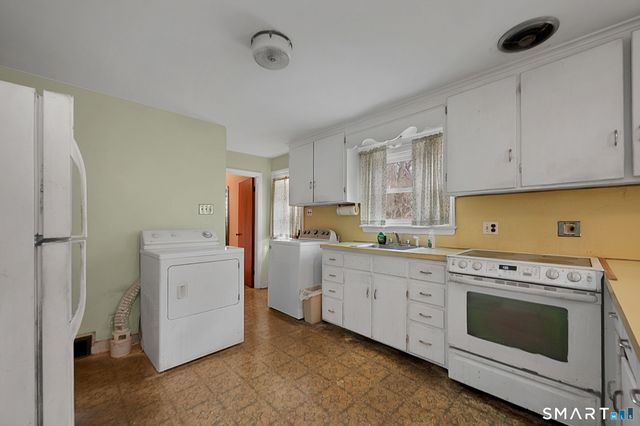 94 Farrell Road, Waterbury, CT 06706