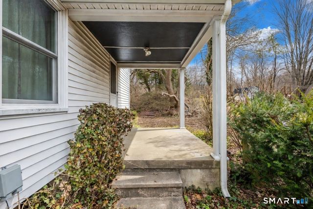 94 Farrell Road, Waterbury, CT 06706