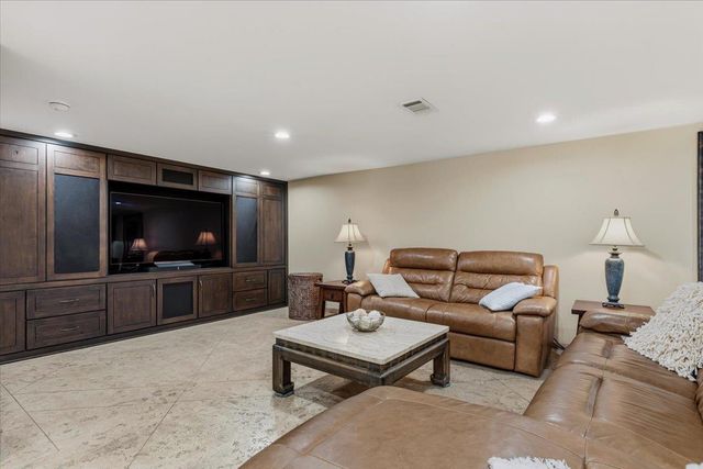 25207 Lake View DR, Spicewood, TX 78669