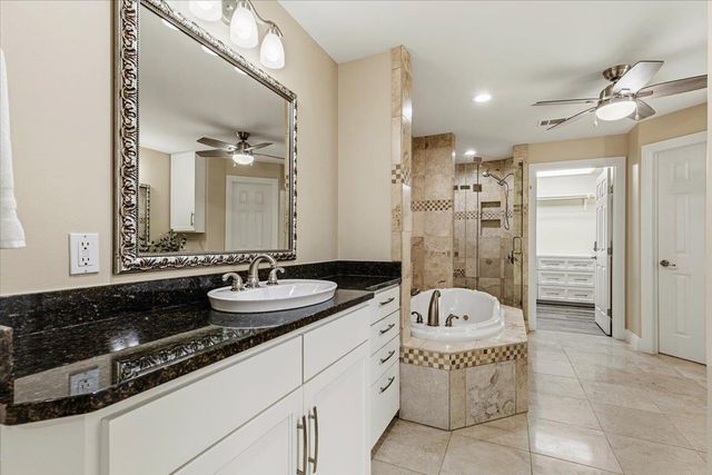 25207 Lake View DR, Spicewood, TX 78669