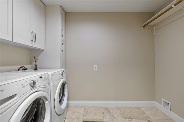 25207 Lake View DR, Spicewood, TX 78669