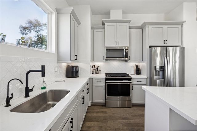 1915 Kolfahl Street A, Houston, TX 77023