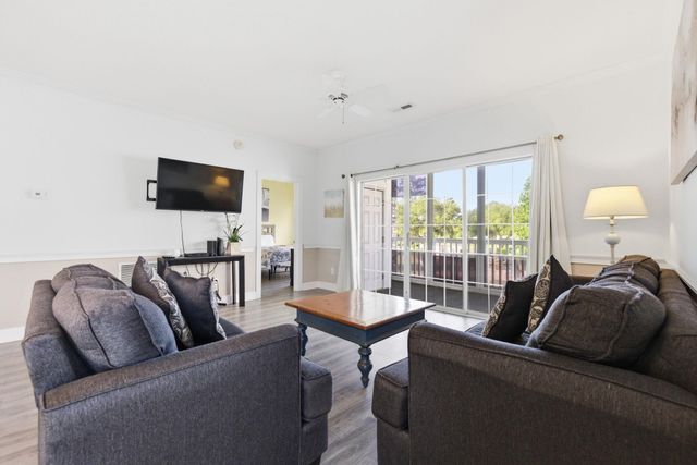 4679 Wild Iris Dr Apt 204, Myrtle Beach, SC 29577