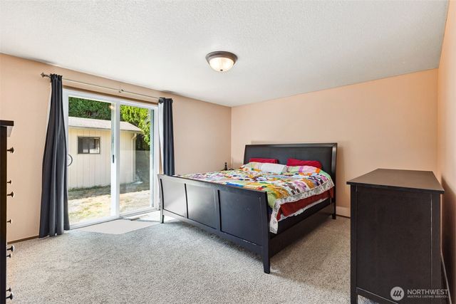 2807 Kirkaldy Court SE, Olympia, WA 98501