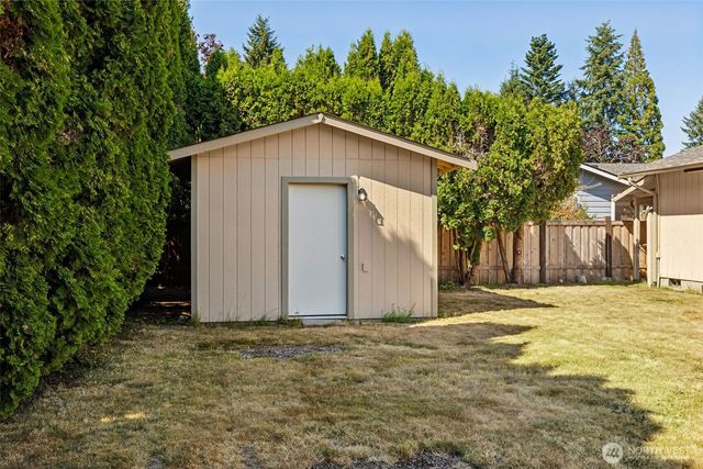 2807 Kirkaldy Court SE, Olympia, WA 98501