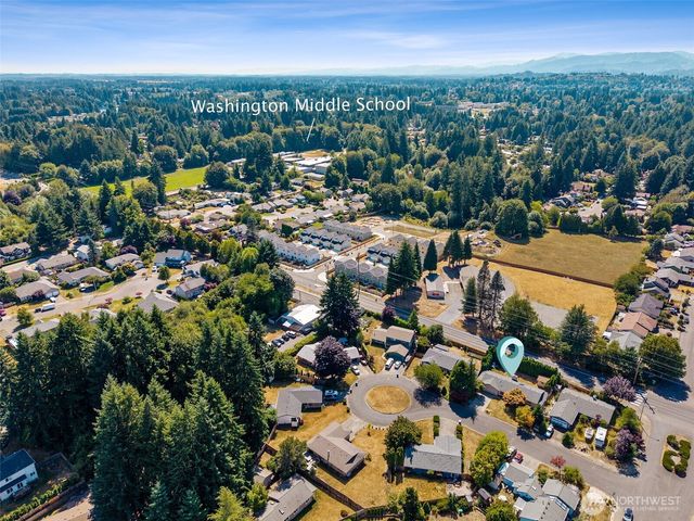 2807 Kirkaldy Court SE, Olympia, WA 98501