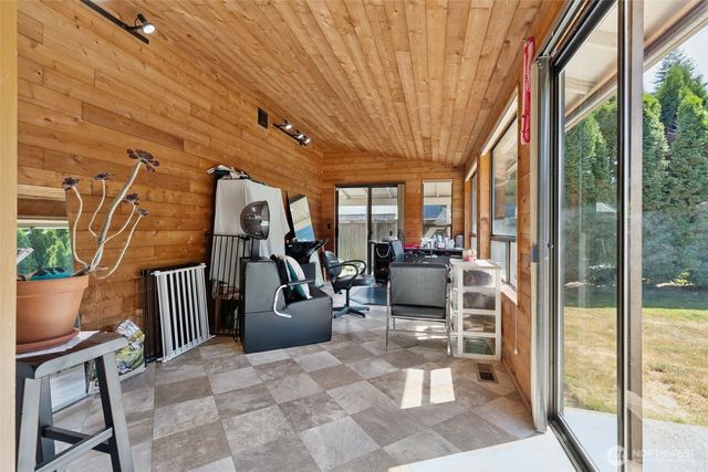 2807 Kirkaldy Court SE, Olympia, WA 98501
