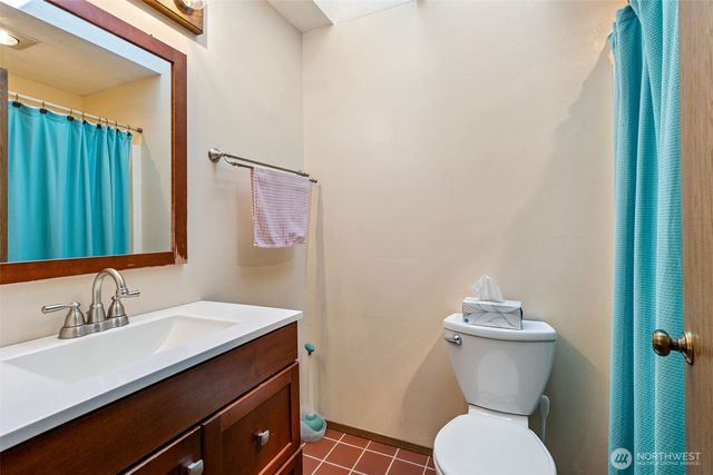2807 Kirkaldy Court SE, Olympia, WA 98501