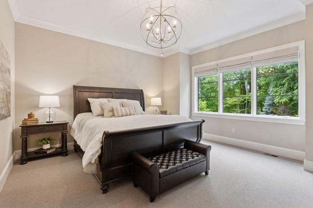 405 Carpenters Point, Wayzata, MN 55391