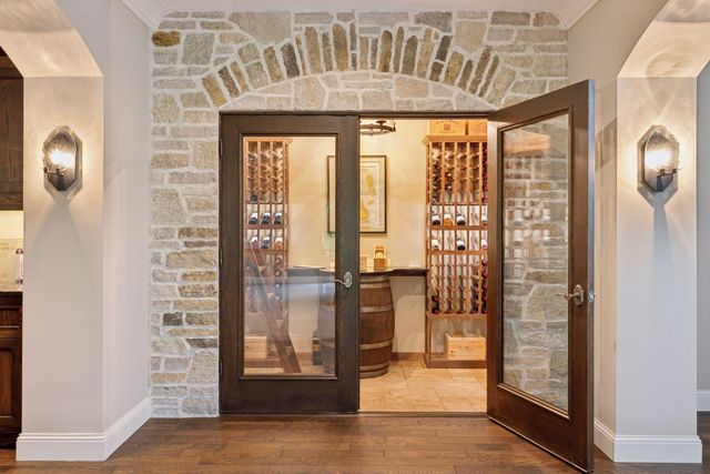 405 Carpenters Point, Wayzata, MN 55391