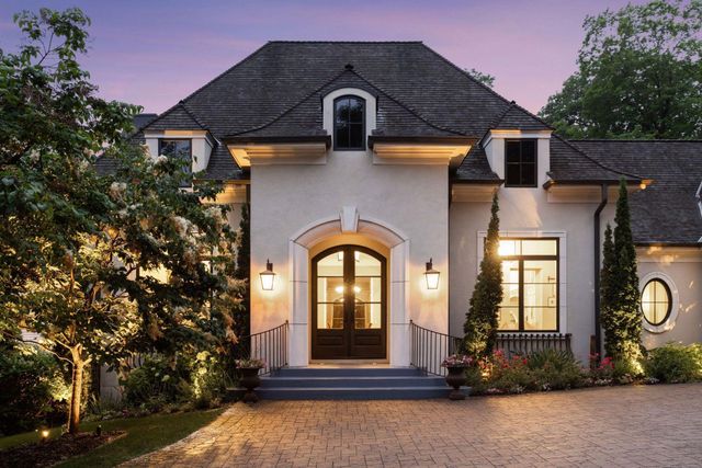 405 Carpenters Point, Wayzata, MN 55391