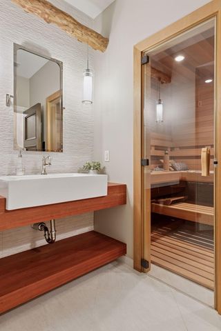 405 Carpenters Point, Wayzata, MN 55391