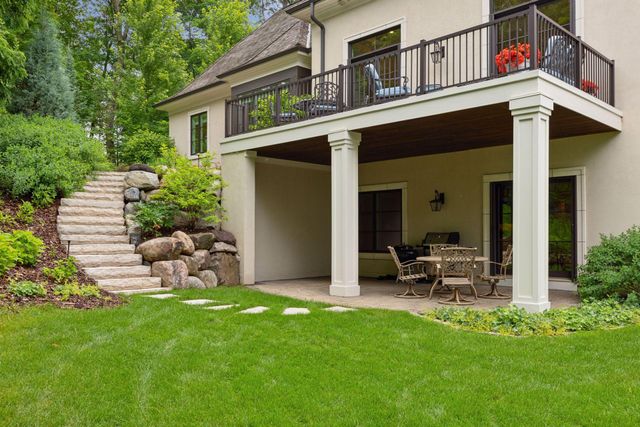 405 Carpenters Point, Wayzata, MN 55391