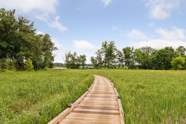 405 Carpenters Point, Wayzata, MN 55391