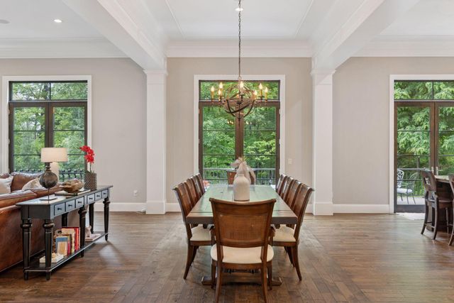 405 Carpenters Point, Wayzata, MN 55391