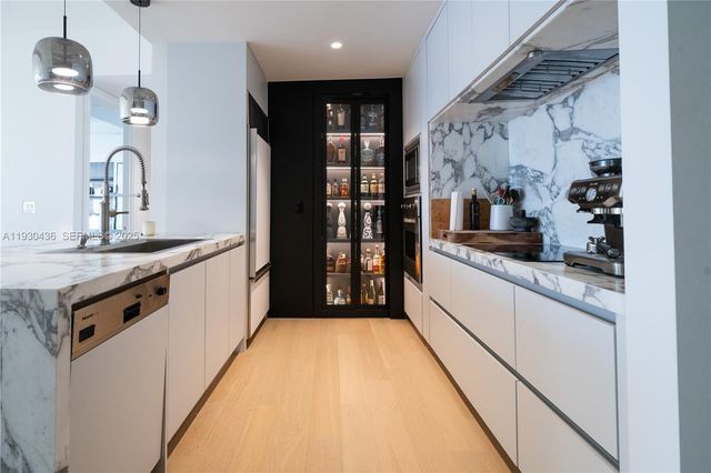 1425 Brickell Ave 57A, Miami, FL 33131