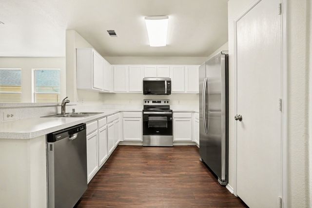 1966 Courtside Drive, Dallas, TX 75051