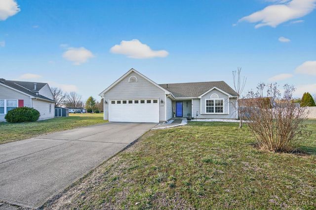 410 Waterstone Court, Trenton, OH 45067