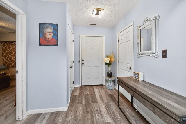 410 Waterstone Court, Trenton, OH 45067