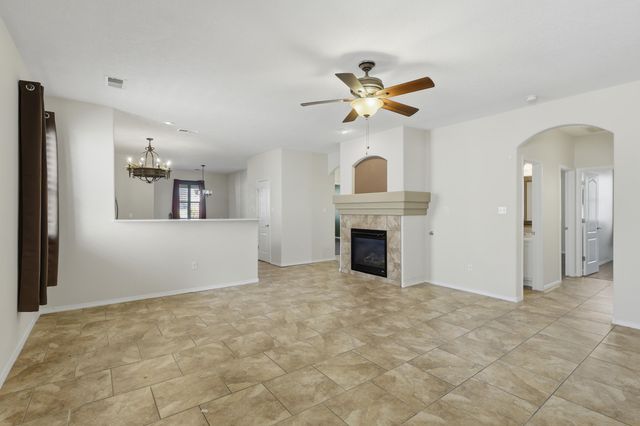 3460 Sun Mesa Street SW, Los Lunas, NM 87031