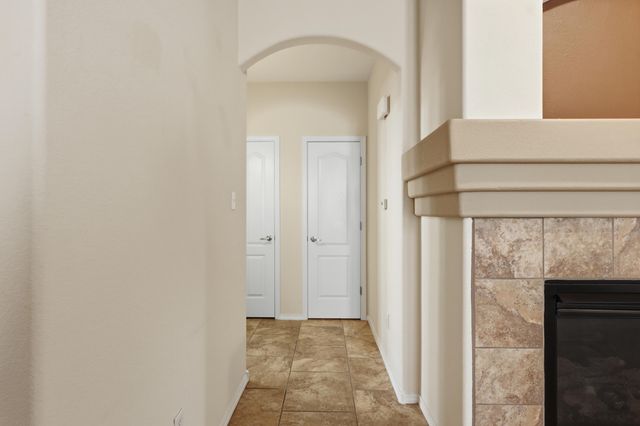 3460 Sun Mesa Street SW, Los Lunas, NM 87031