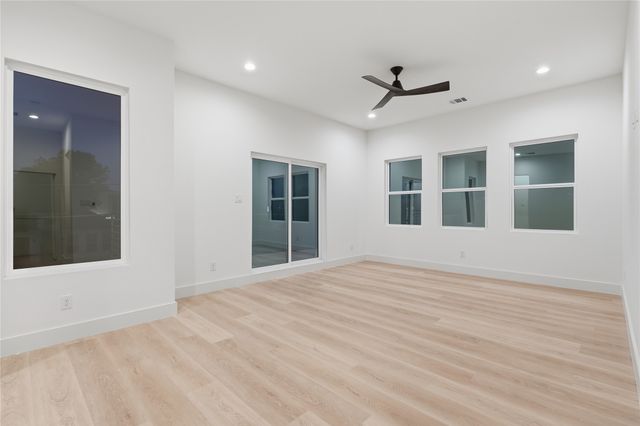 1810 Bickers Street, Dallas, TX 75212
