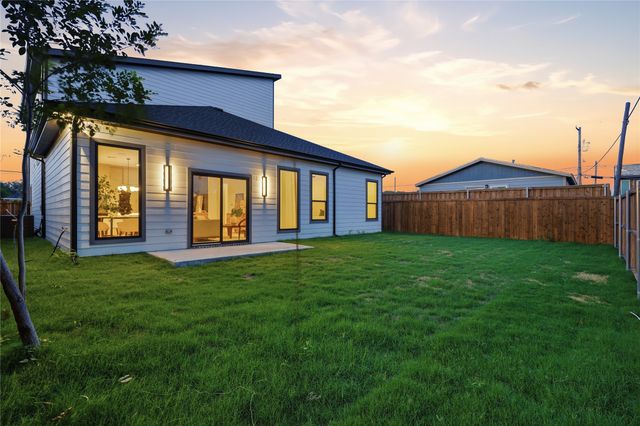 1810 Bickers Street, Dallas, TX 75212