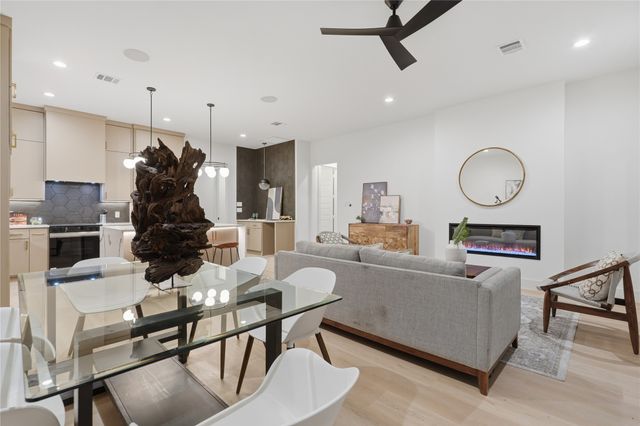 1810 Bickers Street, Dallas, TX 75212