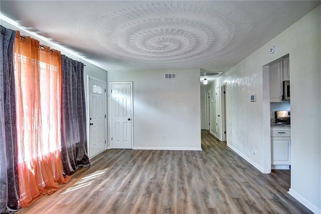 3916 Port RD, Chesapeake, VA 23321