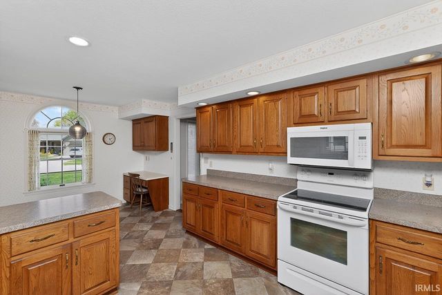 1436 Hampton Circle, Goshen, IN 46526