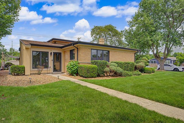 222 S Mayfair Place, Chicago Heights, IL 60411