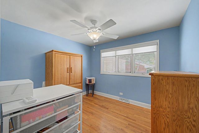 222 S Mayfair Place, Chicago Heights, IL 60411
