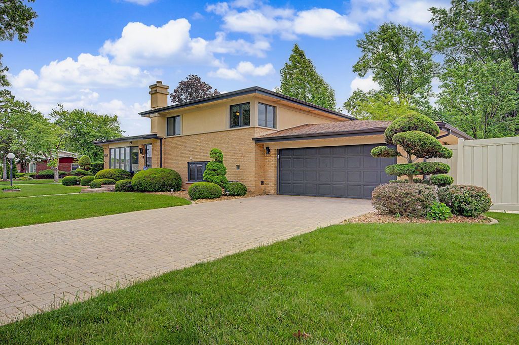 222 S Mayfair Place, Chicago Heights, IL 60411