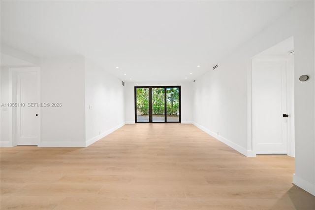 1111 Crandon Blvd B103, Key Biscayne, FL 33149