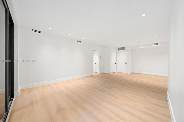 1111 Crandon Blvd B103, Key Biscayne, FL 33149