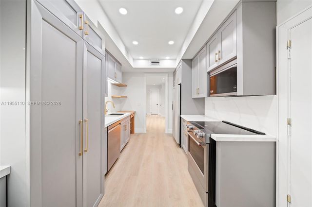 1111 Crandon Blvd B103, Key Biscayne, FL 33149