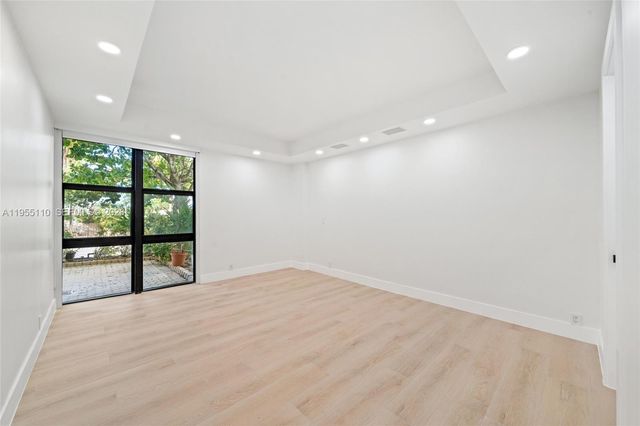 1111 Crandon Blvd B103, Key Biscayne, FL 33149