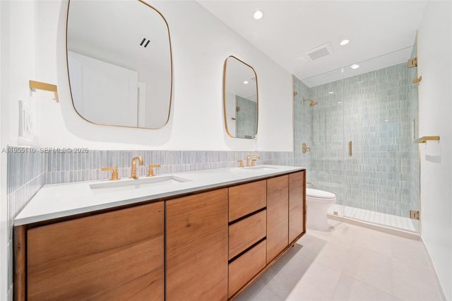 1111 Crandon Blvd B103, Key Biscayne, FL 33149