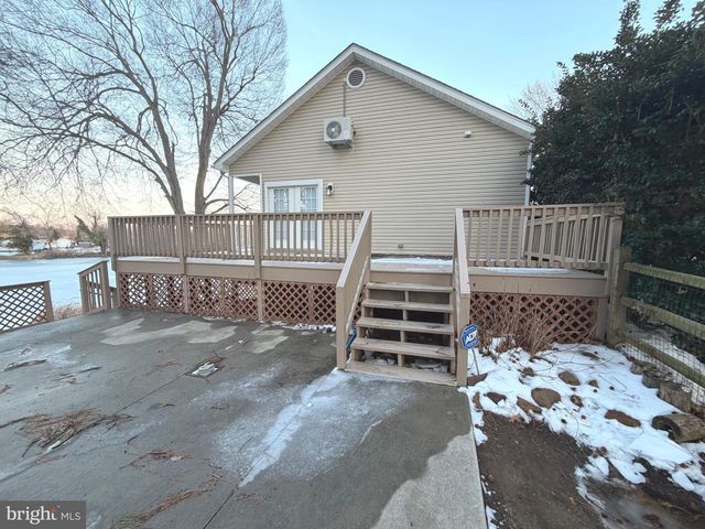 89 S SHORE DR, Dover, DE 19901