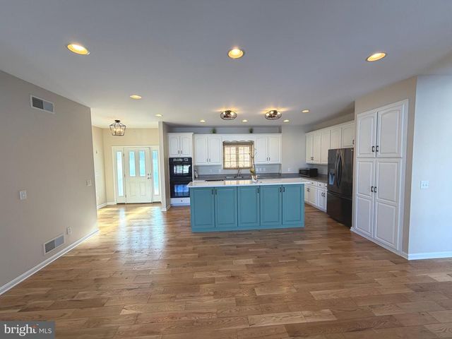 89 S SHORE DR, Dover, DE 19901