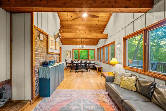 11008 Corey Lake Road, Fabius Twp, MI 49093