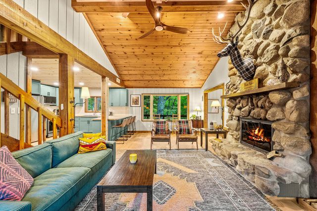 11008 Corey Lake Road, Fabius Twp, MI 49093