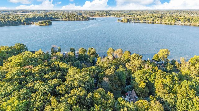 11008 Corey Lake Road, Fabius Twp, MI 49093