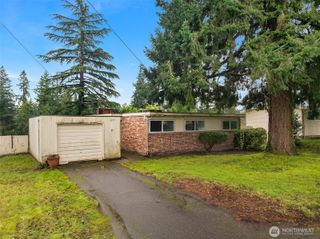 1071 158th Place SE, Bellevue, WA 98008