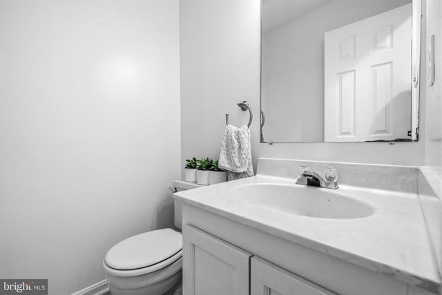 3979 BURNING BUSH CT, Fairfax, VA 22033