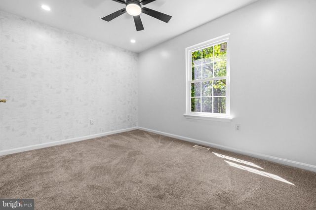 3979 BURNING BUSH CT, Fairfax, VA 22033